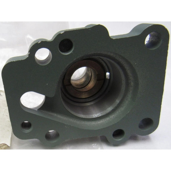 Base de Pompe à Eau MARINER et YAMAHA 9.9 et 15Cv 2T 8M0070510 PIECESBATEAUX.COM