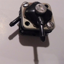 Bomba de gasolina JOHNSON-EVINRUDE 4 CV 434521 PIECESBATEAUX.COM