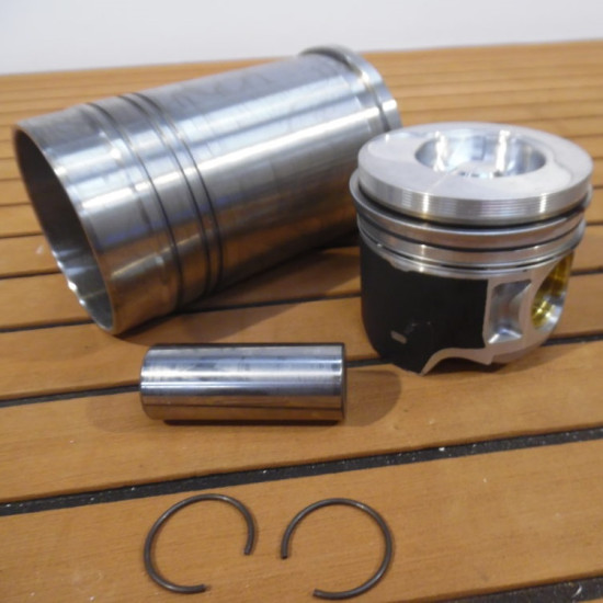 Kit de pistón y camisa MERCRUISER Diesel 2.8L y 4.2L 803123A1 PIECESBATEAUX.COM