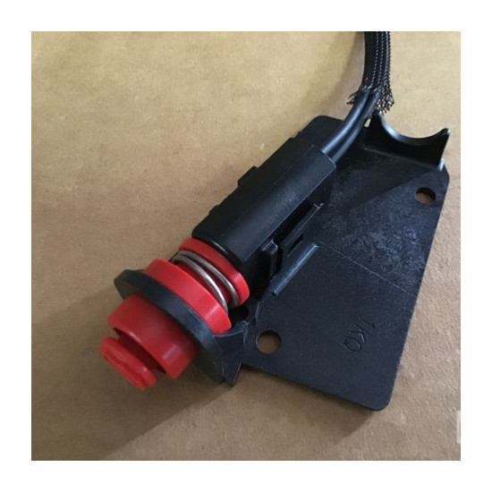 JOHNSON-EVINRUDE safety switch on tiller (1996 and later) 587357 PIECESBATEAUX.COM